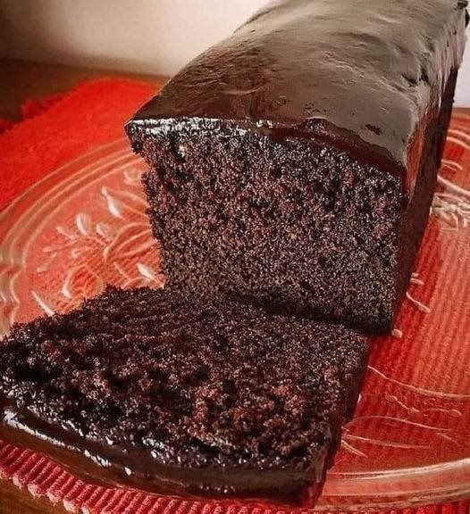Dreamy Cream Cheese Chocolate Pound Cake – Rich, Moist, and Irresistible